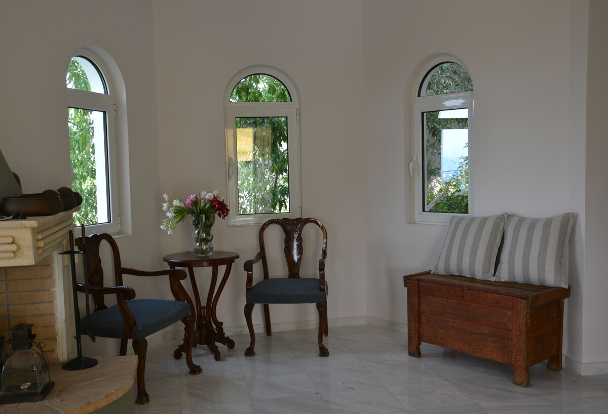 Un coin spécial pour le café du matin en regardant la mer 