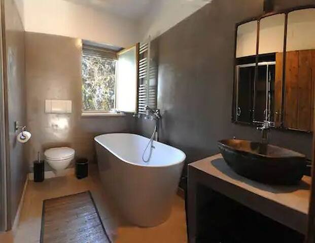 Reduced rates across September, October, November gallery image 5