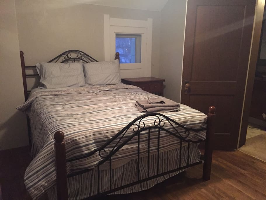 Single room near downtown LAX