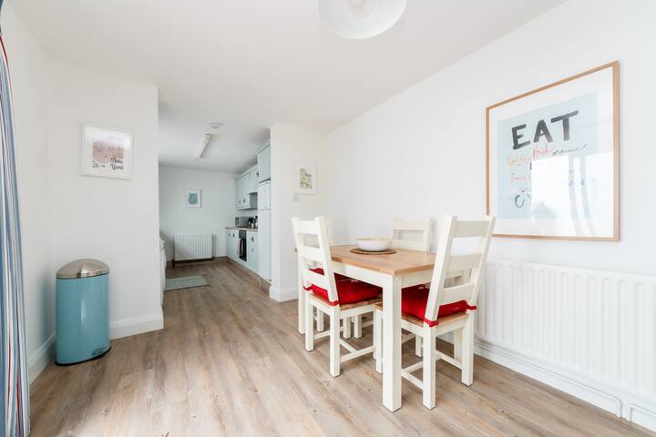 4 Bed House between Silicon Docks & Aviva Stadium gallery image 4