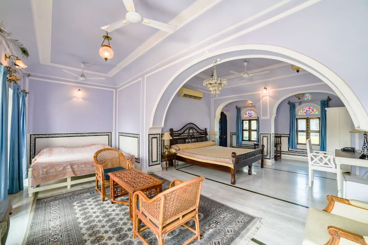 Rare Colorful Amber Mahal Suite Exclusive - Jaipur