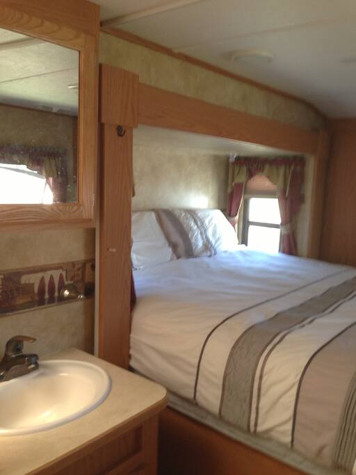 Queen size bed