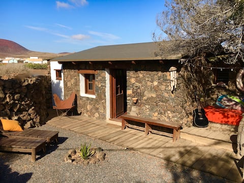 “Casita de piedra” en Lajares