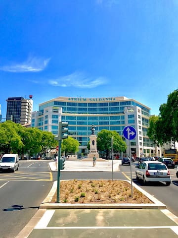 ★ ★ ★ ★Luxury Lisbon city center. Near Metro stop