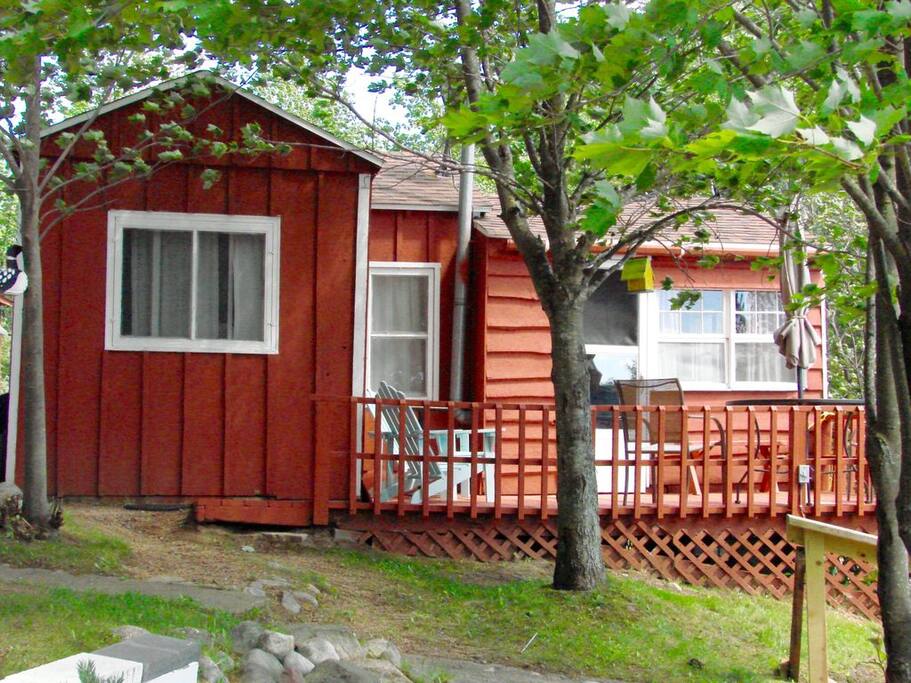 Water's Edge Cabin