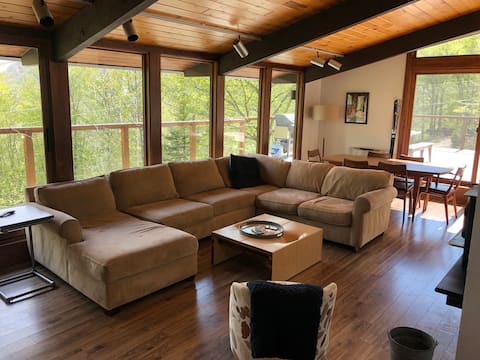 4br, 3ba with 2 master bedrooms, Sauna, Hot Tub