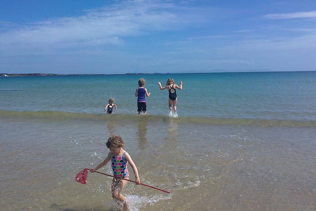 Our closest sandy beach is just 400m away. Take a 10 minute walk through the woods.