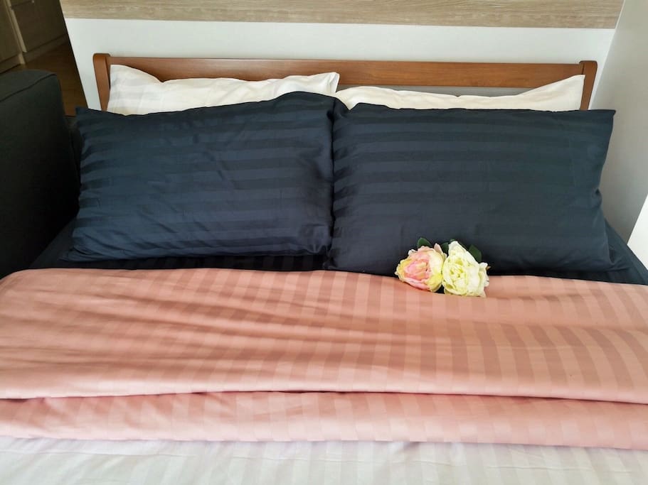 Cozy & Comfy Bed