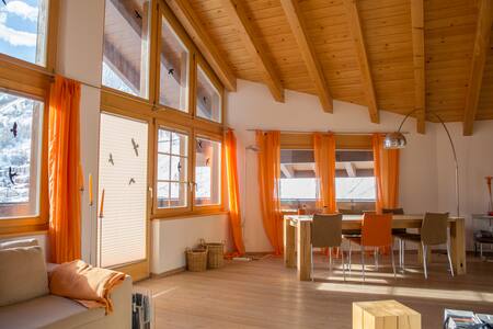 Modern Large Penthouse Duplex w Matterhorn View