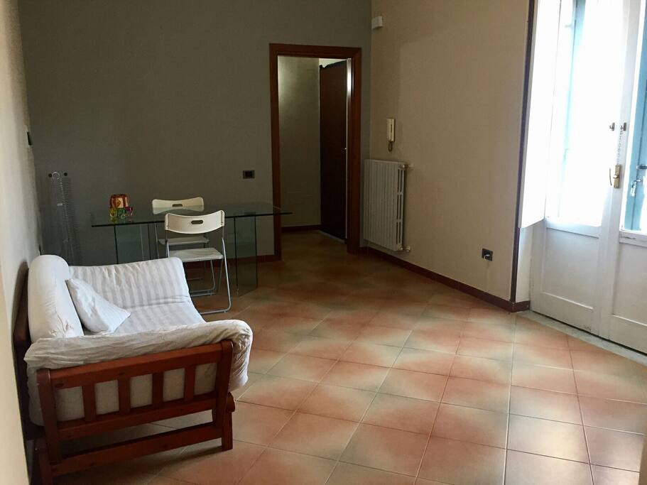 soggiorno con ingresso