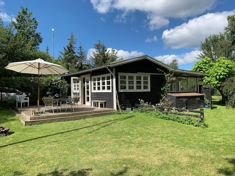 Lovely house in the country site - very quiet area