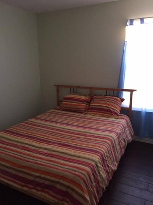 Queen size bed