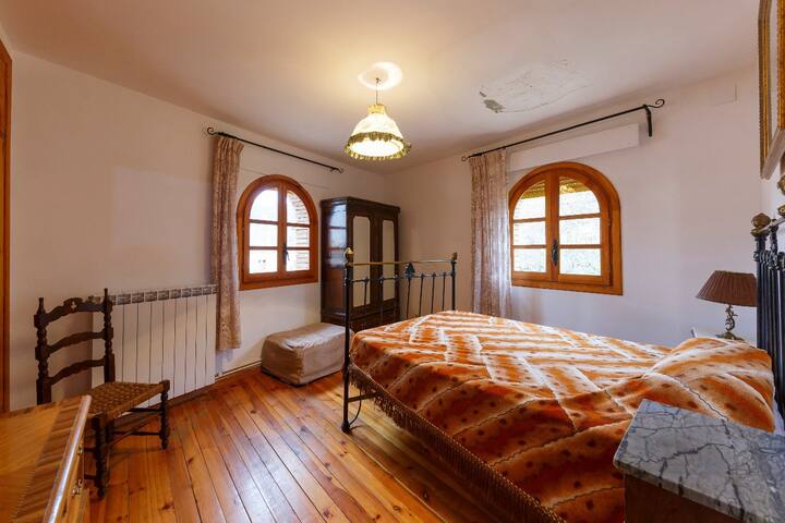 יחידה א' קאסה "אל מולינו" קומה 1 חדר שינה בקסטניו 