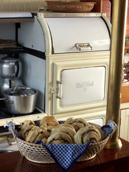 Ship's stove