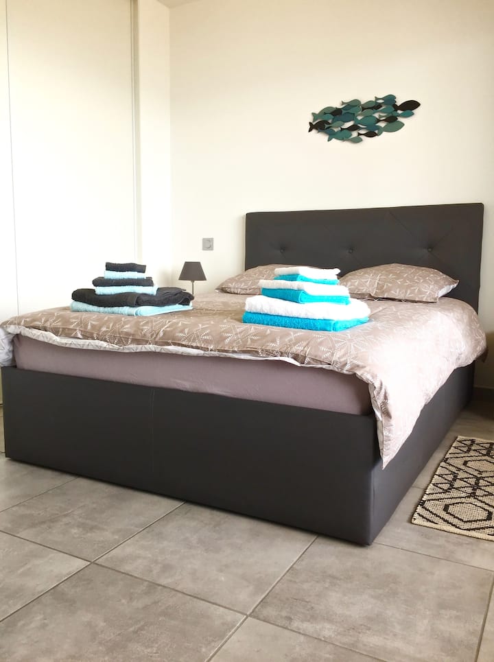 Bedroom with bed 140x190, bath towels available