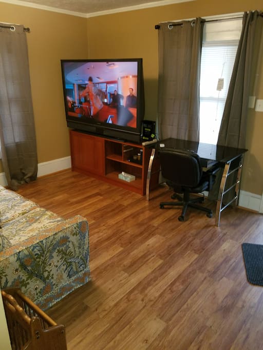 desk in front room