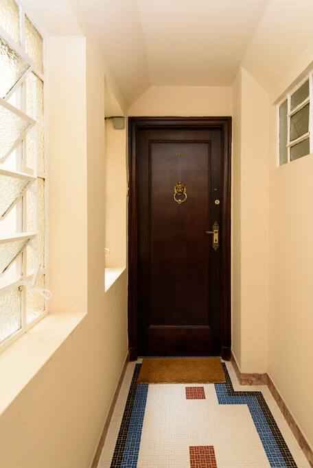 Porta original, recuperada com muito carinho. Year 1932.