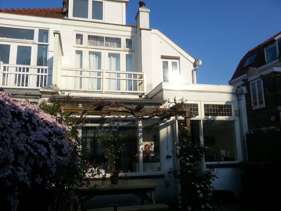 A small garden to enjoy diners outside or have children play