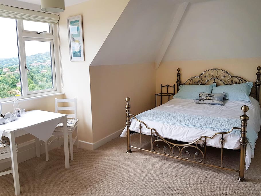 Guest Room 2