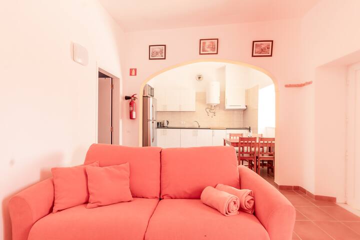 Charming Traditional House In Tiny, Cozy Village - Praia da Luz
