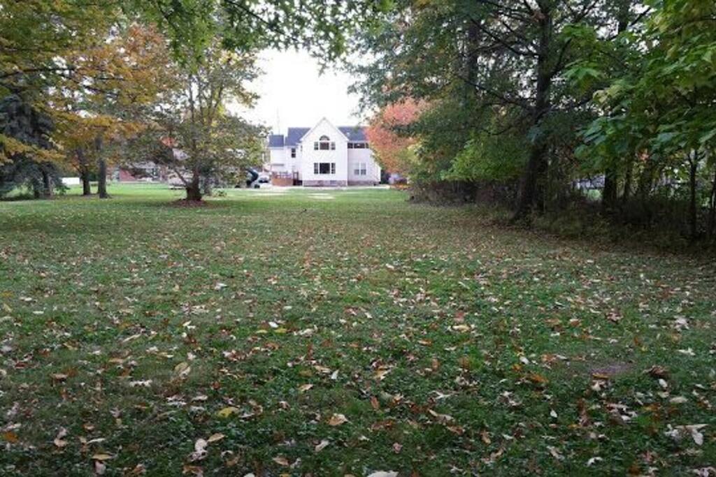 Large private backyard!!!!