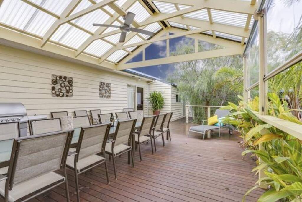 BBQ area for 15 people