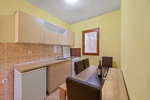 Top performing Airbnb: Apartment "Dragicevic" 1 - with garage in Bijeli Do