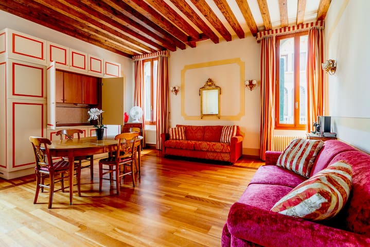 Luxury apartment in Venice St. Mark