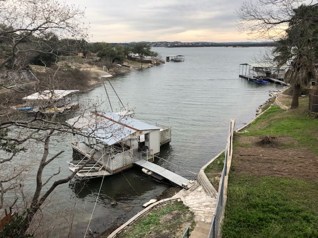 Dellas Lake Travis Waterfront Retreat and Dock