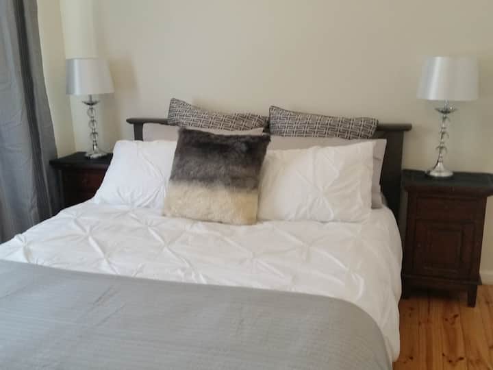 ห้องนอนใหญ่