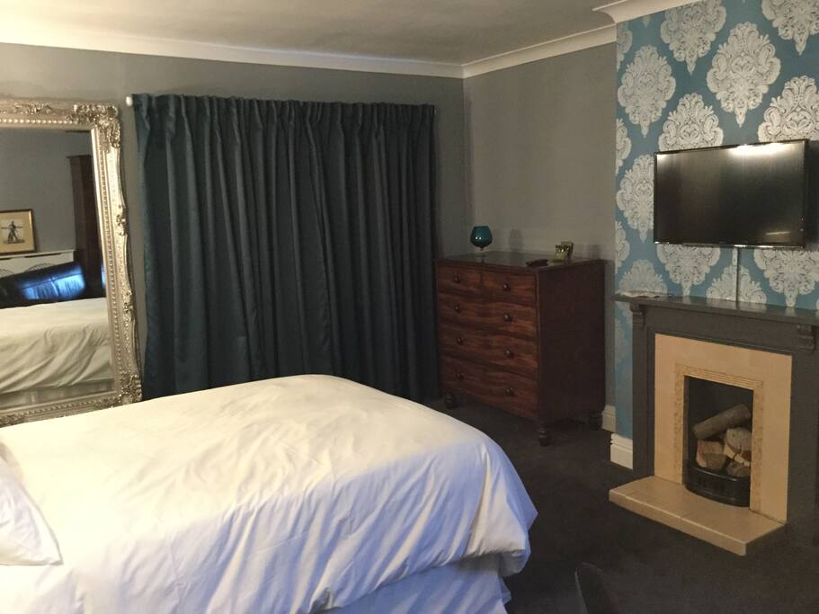 The Topaz Room