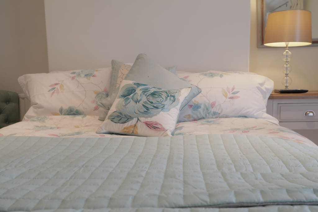 Beautiful large king size bed