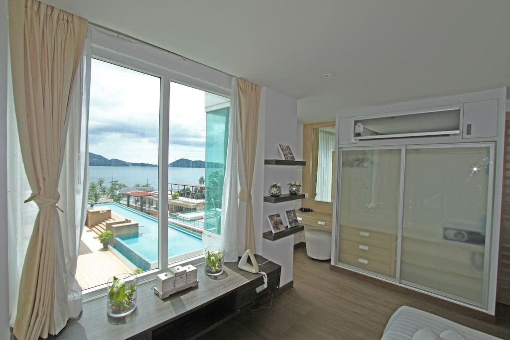 Master Bedroom with sea view
