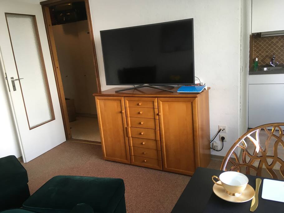 TV
