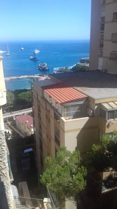 Vue mer en regardant à gauche de la fenêtre (il faut se pencher un peu)