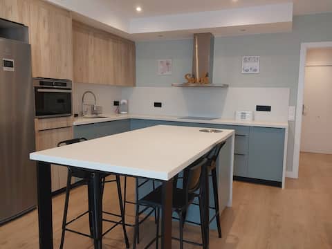 Apartment with patio 30"BCN