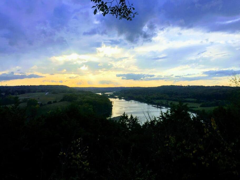 Breathtaking views in nearby Forsyth, scenic view landings available to the public