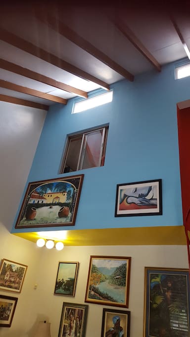 NICE HIGH CEILING