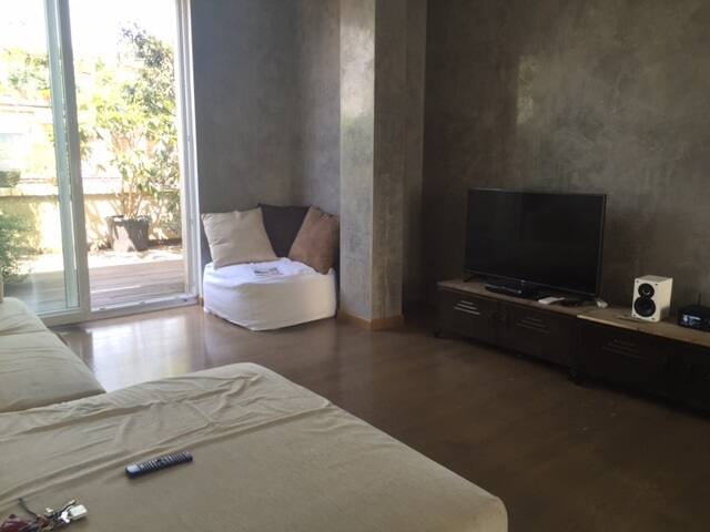 Luxury apartment with terrace gallery image 3