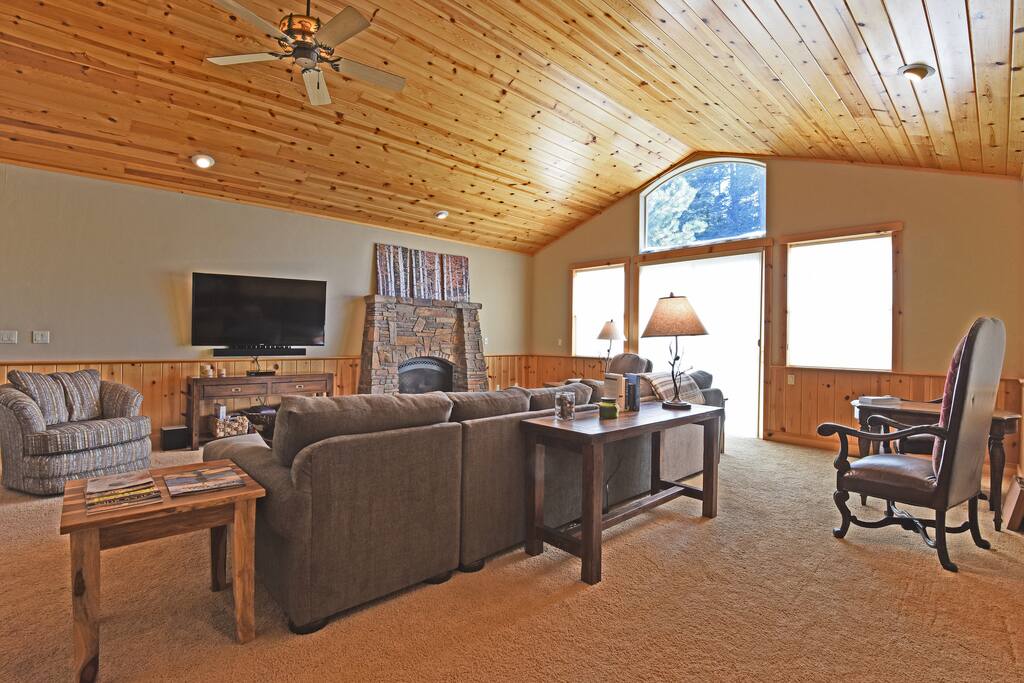Upstairs living room