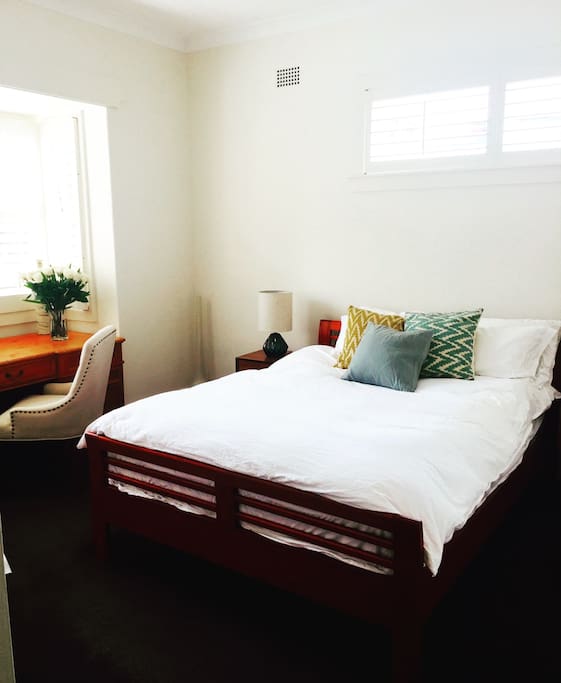 Bedroom with queen bed