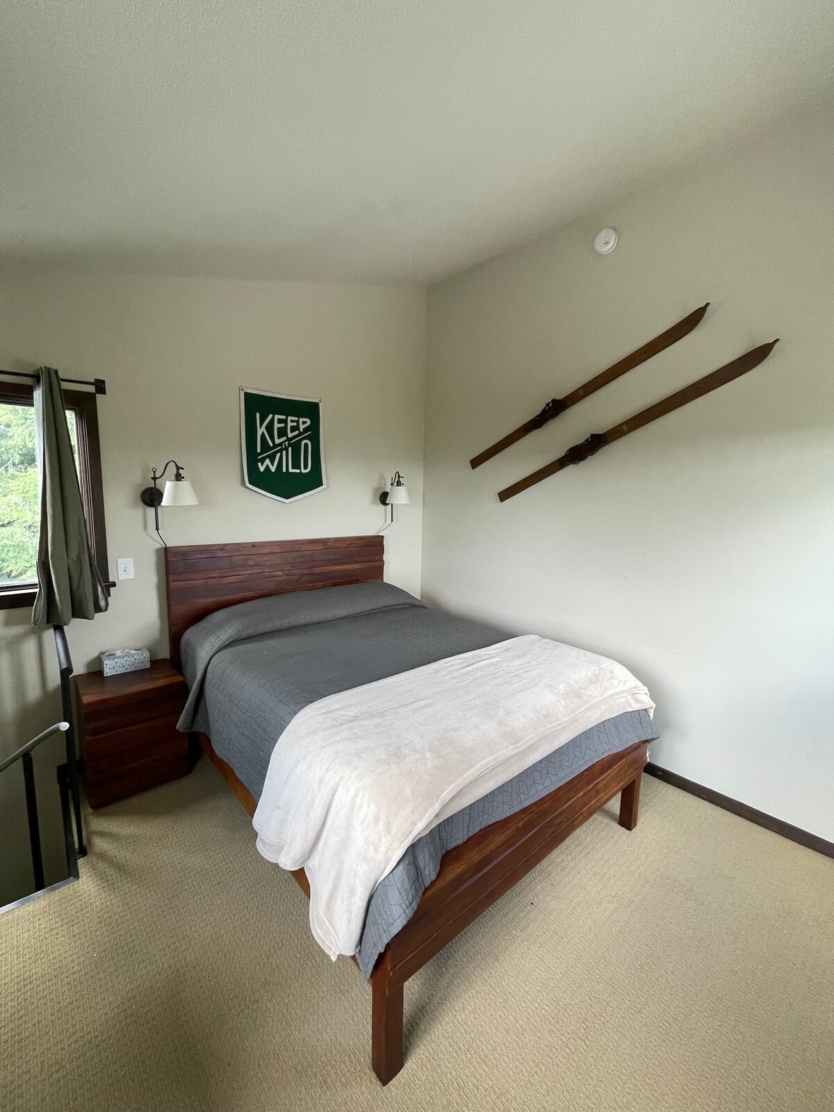 საძინებელი 1