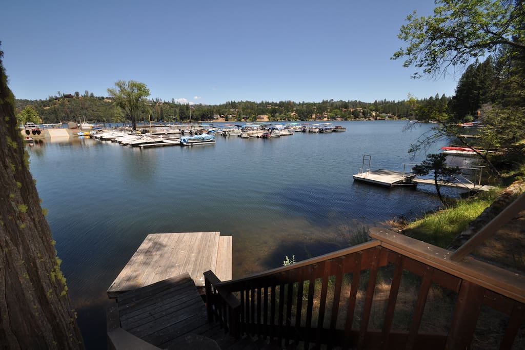 Skyridge Lake House. Lakefront. Pine Mountain Lake Vacation Rental, located just 25 miles from the entrance of Yosemite, Hwy 120 corridor. Unit 15 Lot 120