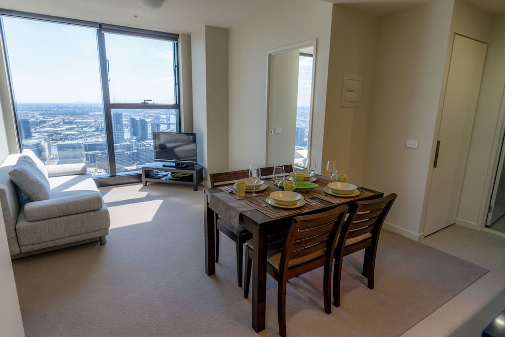 Welcome to your sky high apartment! The map of Melbourne begins at your floor to ceiling windows