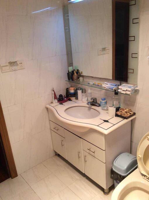 Guests bathroom