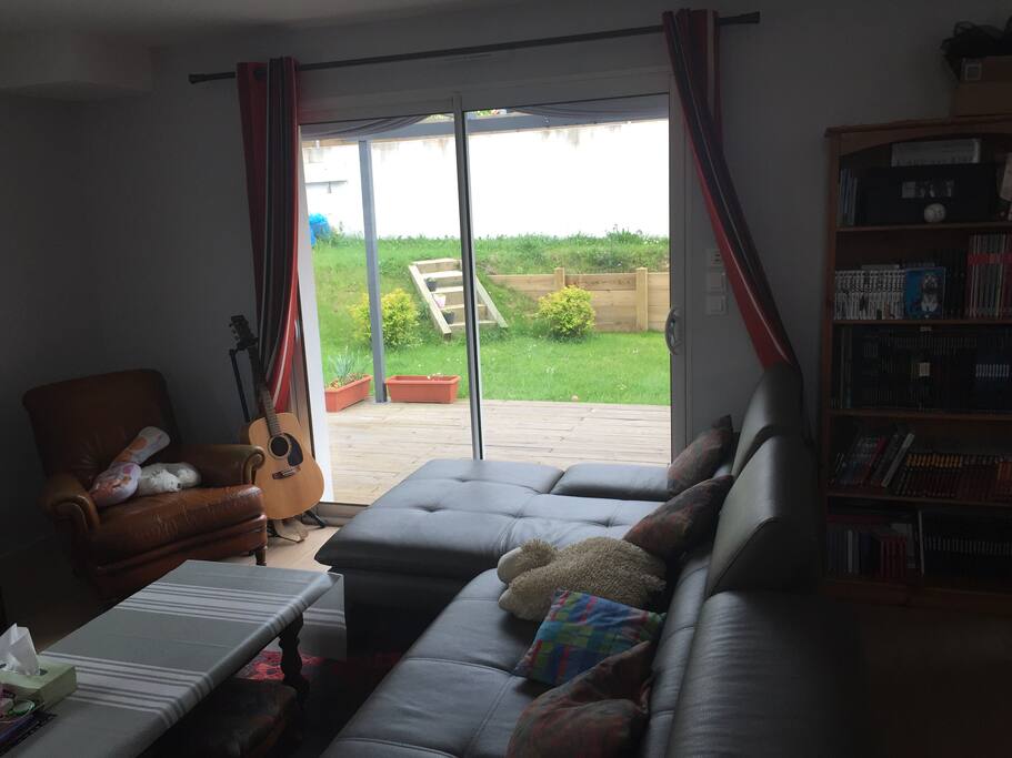 salon (living room)