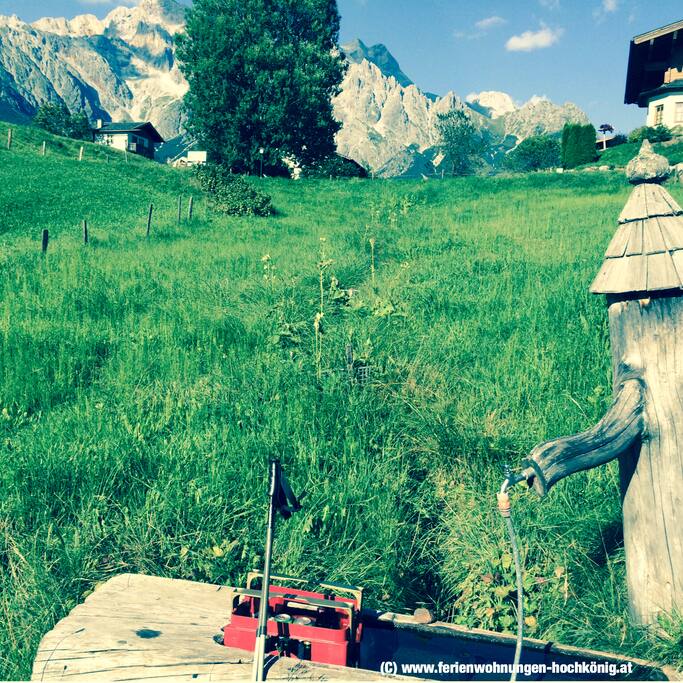 Blick zum Hochkönig vom Parkplatz.