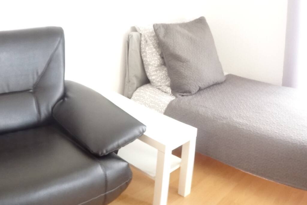 Wunderbares entspannen in einem neu eingerichteten Zimmer