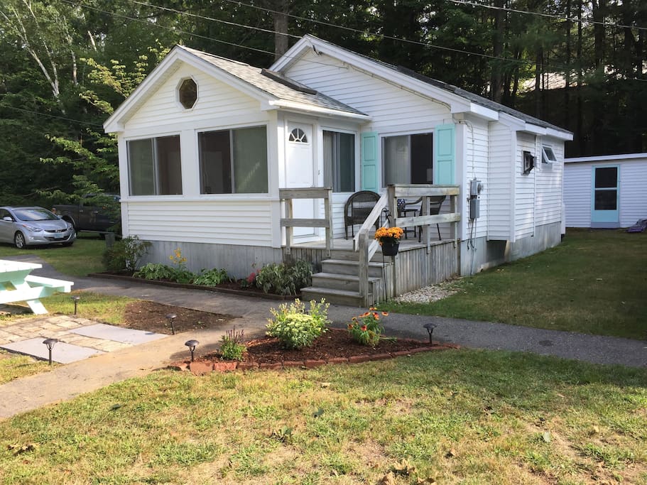 Front entrance of cottage