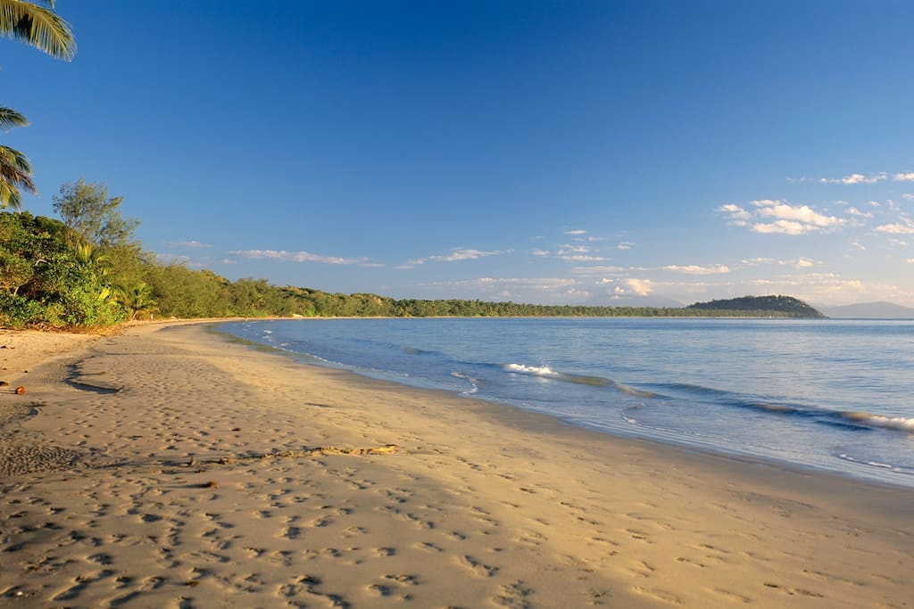 4 Mile Beach 20m from our back gate